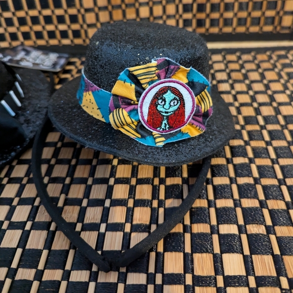 2 Disney nightmare before Christmas top hat headbands. Jack and Sally - Picture 2 of 4